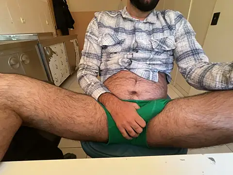 Snapshot of legolasleo chatting on 12.17.25 legolasleo online show from 12.17.25