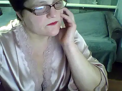 Snapshot of ElzaJewel chatting on 02.06.25 ElzaJewel online show from 02.06.25