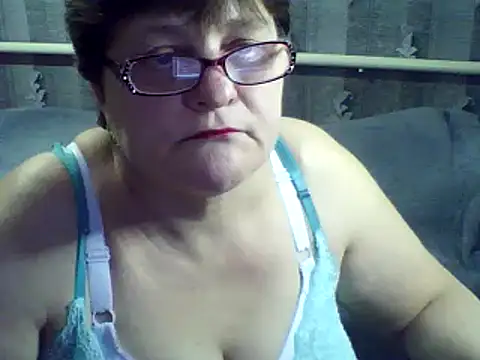 Snapshot of ElzaJewel chatting on 02.13.25 ElzaJewel online show from 02.13.25