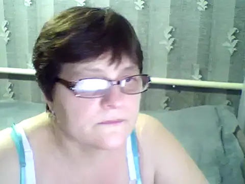 Snapshot of ElzaJewel chatting on 02.15.25 ElzaJewel online show from 02.15.25