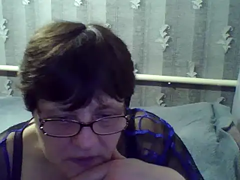 Snapshot of ElzaJewel chatting on 02.16.25 ElzaJewel online show from 02.16.25