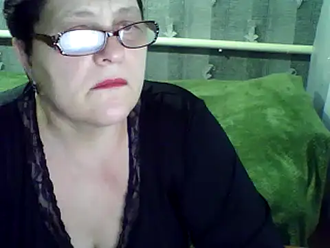 Snapshot of ElzaJewel chatting on 03.04.25 ElzaJewel online show from 03.04.25