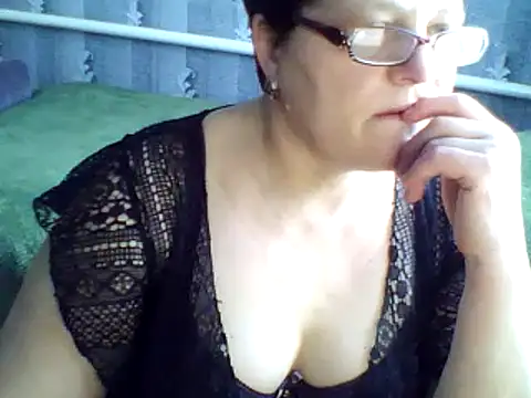 Snapshot of ElzaJewel chatting on 03.11.25 ElzaJewel online show from 03.11.25