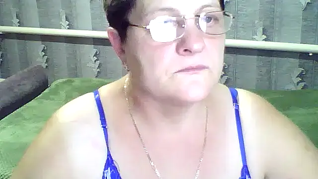 Snapshot of ElzaJewel chatting on 09.10.25 ElzaJewel online show from 09.10.25