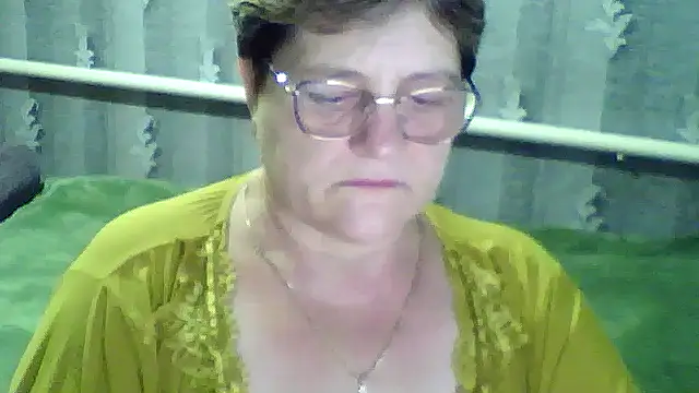 Snapshot of ElzaJewel chatting on 10.07.25 ElzaJewel online show from 10.07.25