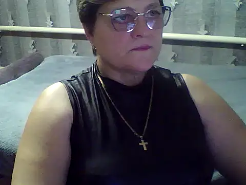 Snapshot of ElzaJewel chatting on 12.04.25 ElzaJewel online show from 12.04.25