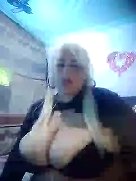Snapshot of BonniAdams chatting on 02.05.25 BonniAdams online show from 02.05.25