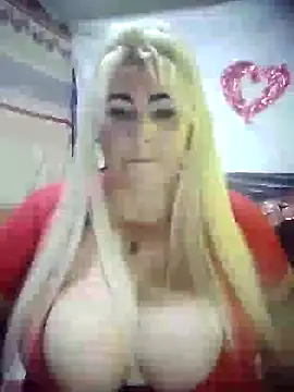 Snapshot of BonniAdams chatting on 02.11.25 BonniAdams online show from 02.11.25