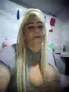 Snapshot of BonniAdams chatting on 03.18.25 BonniAdams online show from 03.18.25