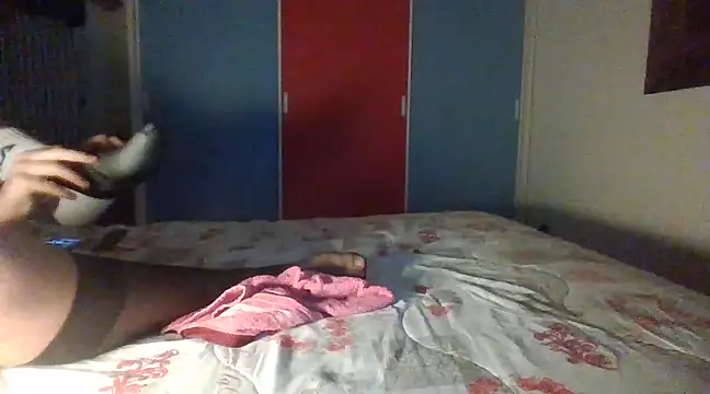 Snapshot of sheer_socks chatting on 02.02.25 sheer socks online show from 02.02.25