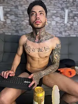 Walker Thomas1 online show from 02.24.25