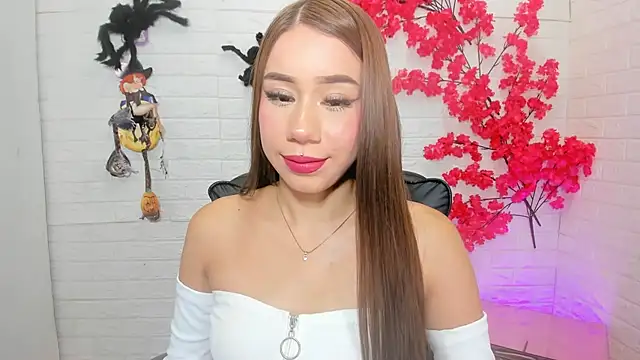 BarbieGirl    online show from 10.30.25