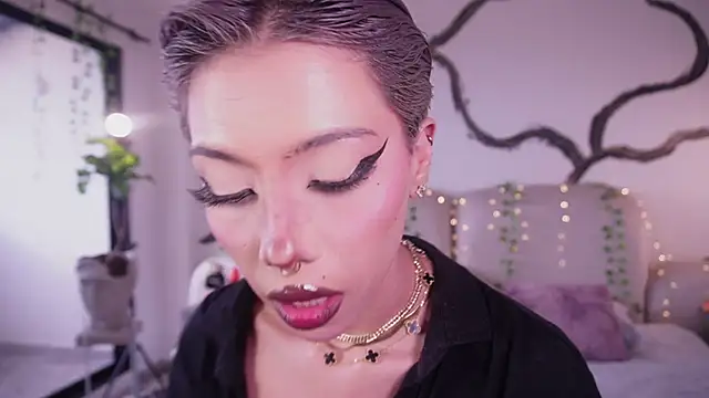 soidai miiu online show from 10.30.25