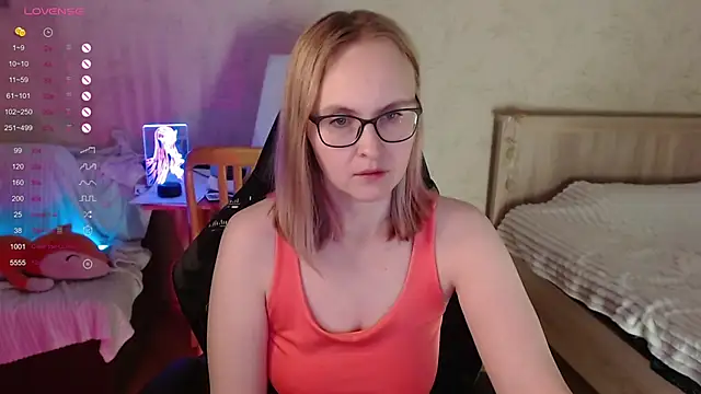 Snapshot of Agatha_Mott chatting on 11.09.25 Agatha Mott online show from 11.09.25