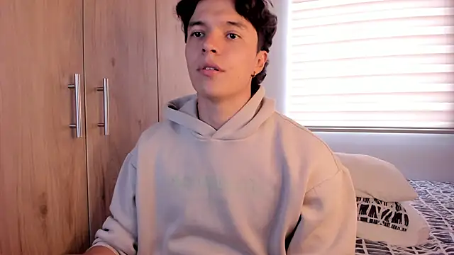 Mastrangelo xxx online show from 11.25.25