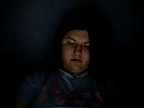 KiraSwee online show from 12.12.24