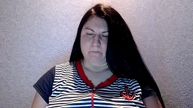 KiraSwee online show from 03.07.25