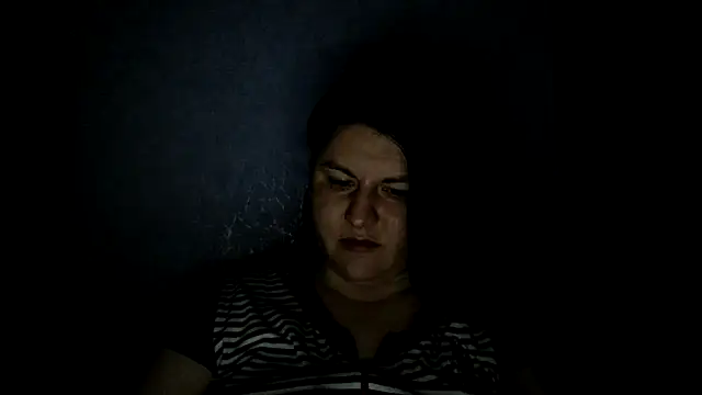 KiraSwee online show from 03.10.25