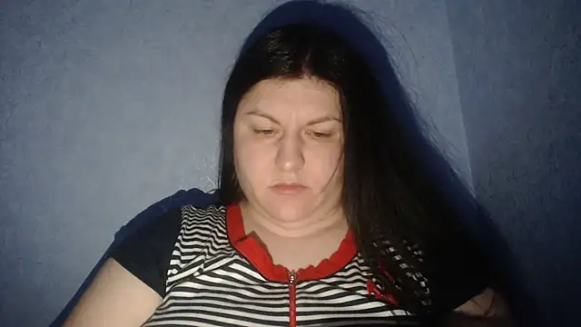 KiraSwee online show from 01.17.26