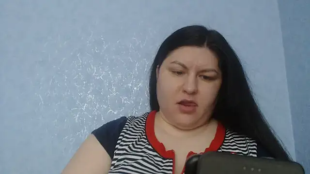 KiraSwee online show from 02.05.26