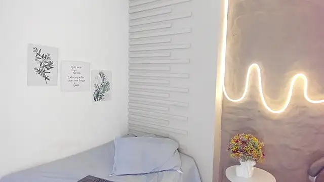 Demy Ruiz online show from 03.06.25