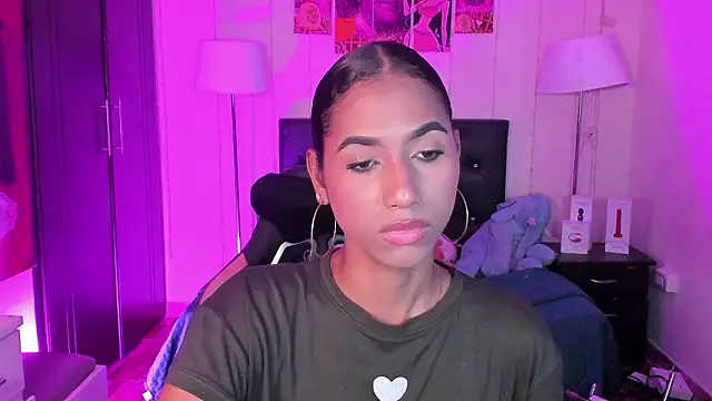 Snapshot of Alissemasiel chatting on 02.04.26 Alissemasiel online show from 02.04.26