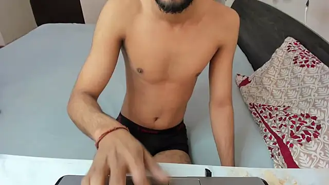 Queen Couple online show from 01.16.26