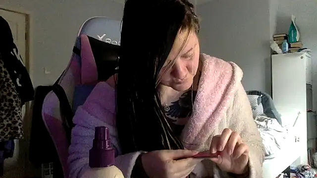 Snapshot of AureliaXOX chatting on 02.13.25 AureliaXOX online show from 02.13.25