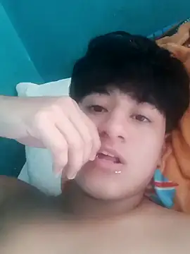 Snapshot of theghoss chatting on 02.02.25 theghoss online show from 02.02.25