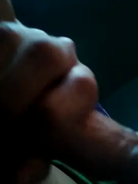 Snapshot of theghoss chatting on 03.01.25 theghoss online show from 03.01.25