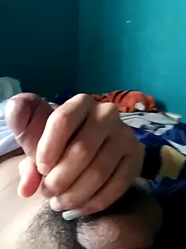 Snapshot of theghoss chatting on 03.05.25 theghoss online show from 03.05.25