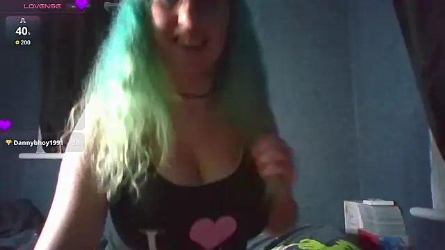 BunnieXO247 online show from 11.03.25