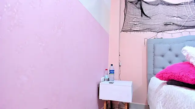 littletammy4u  online show from 11.03.25