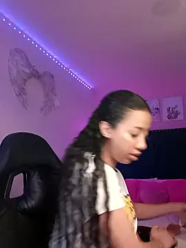 Snapshot of SallyWhitee chatting on 01.09.26 SallyWhitee online show from 01.09.26