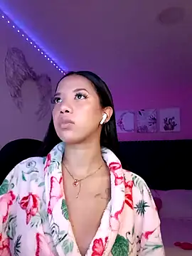 Snapshot of SallyWhitee chatting on 02.05.26 SallyWhitee online show from 02.05.26