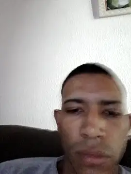 Mineirinho043 online show from 02.18.25