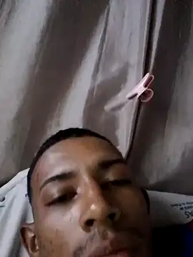 Mineirinho043 online show from 02.25.25