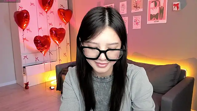 Snapshot of RikoAsada chatting on 02.19.25 RikoAsada online show from 02.19.25