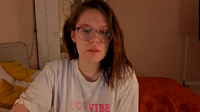 Mia Luw online show from 01.13.26