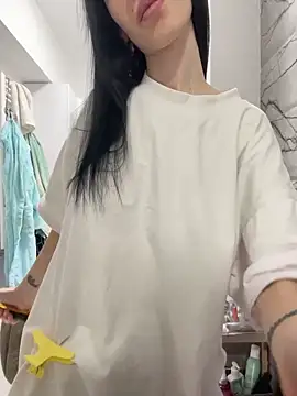 Celine Roxelle online show from 03.12.26