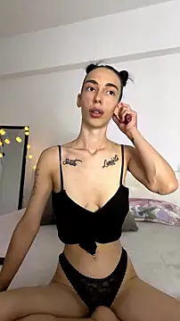 Celine Roxelle online show from 07.07.26