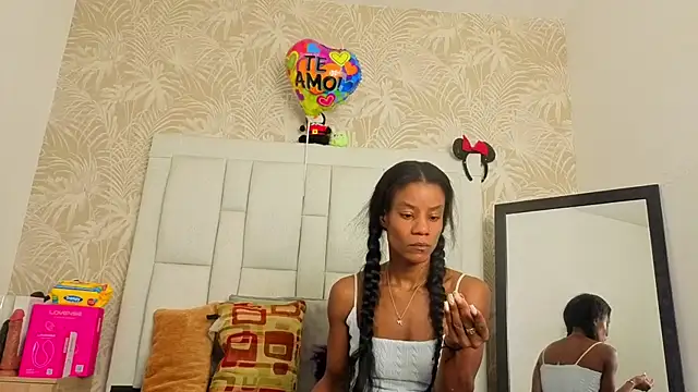 dafnnelewis online show from 04.22.26