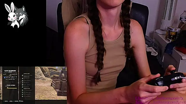 Snapshot of BadBunnyXWolfyLive chatting on 09.12.25 BadBunnyXWolfyLive online show from 09.12.25