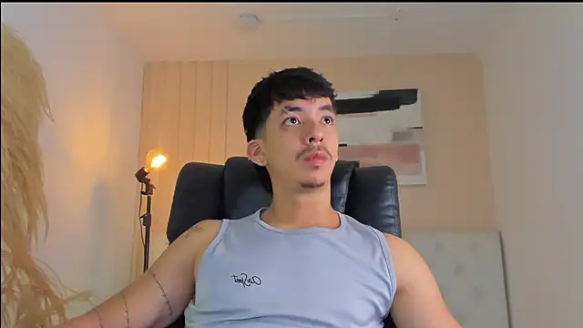 ISAAC CRYSTON online show from 11.19.25