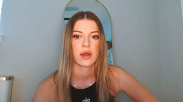 Snapshot of rileydepp chatting on 02.19.25 rileydepp online show from 02.19.25