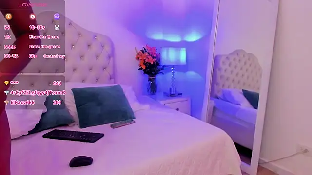 FelicityAdams online show from 03.13.25