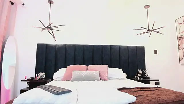 Snapshot of nattashaa7 chatting on 03.17.25 nattashaa7 online show from 03.17.25