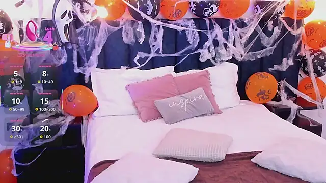 Snapshot of nattashaa7 chatting on 10.30.25 nattashaa7 online show from 10.30.25