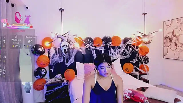 Snapshot of nattashaa7 chatting on 10.31.25 nattashaa7 online show from 10.31.25