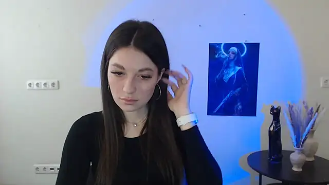 Snapshot of Eva_Eldis chatting on 02.18.25 Eva Eldis online show from 02.18.25